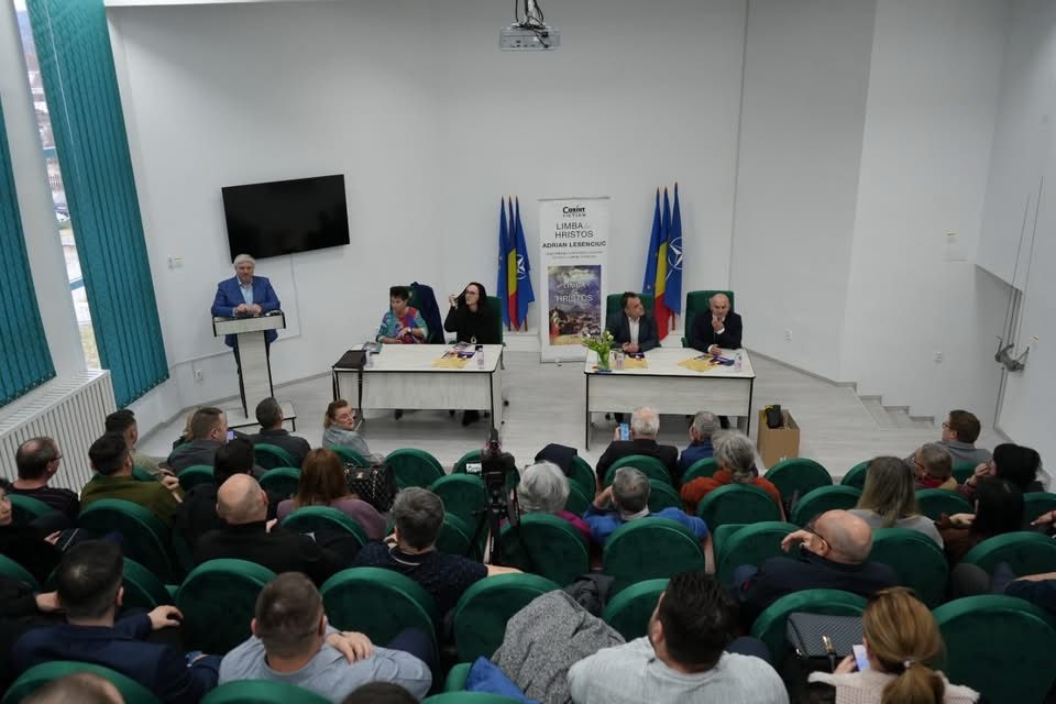 Adrian Lesenciuc și noul său roman, „Limba lui Hristos”, la Miercurea Ciuc
