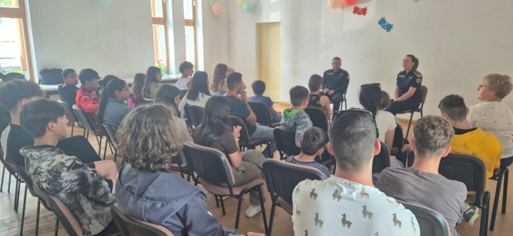 Polițiștii harghiteni în acțiune: prevenirea exploatării copiilor și a violenței domestice, în prim-plan